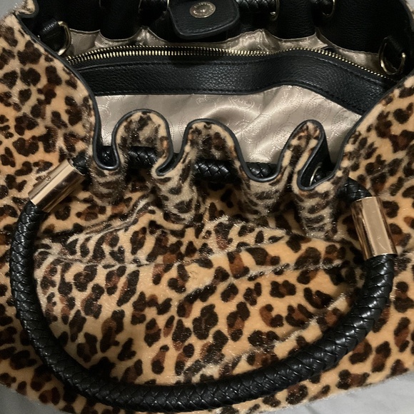 Michael Kors Leopard Print Bucket Bag - Picture 1 of 5